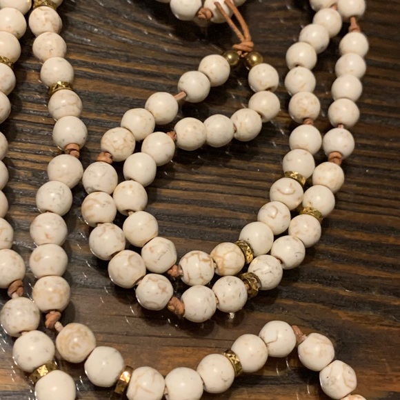 Artsy boho unique Howlite beaded tassel necklace - Picture 13 of 16